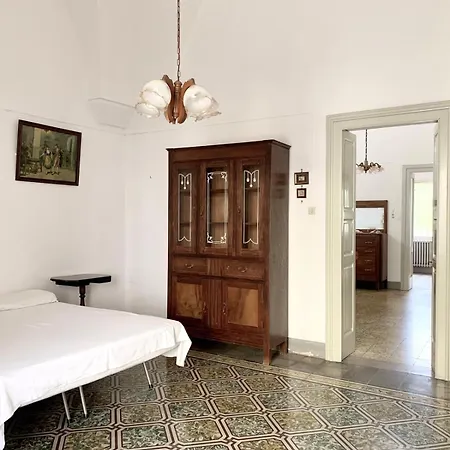 Casa Licchia Holiday home *